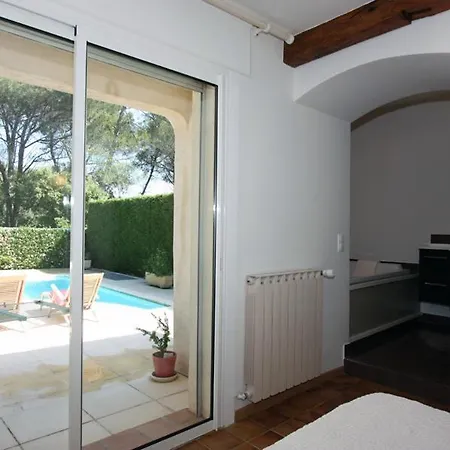 Saint-raphael Sleeps 6 Pool Villa