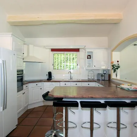 Villa Saint-raphael Sleeps 6 Pool *